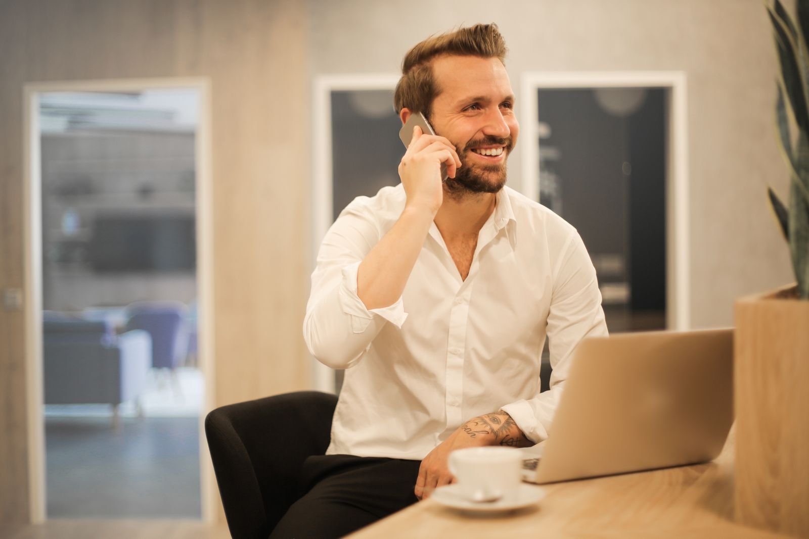 AI Outbound Calls: The Follow-Up Playbook That Turns Leads Into Bookings